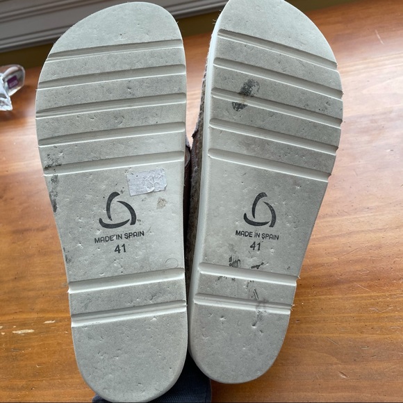 Tan leather sandals from Spain - Picture 3 of 5